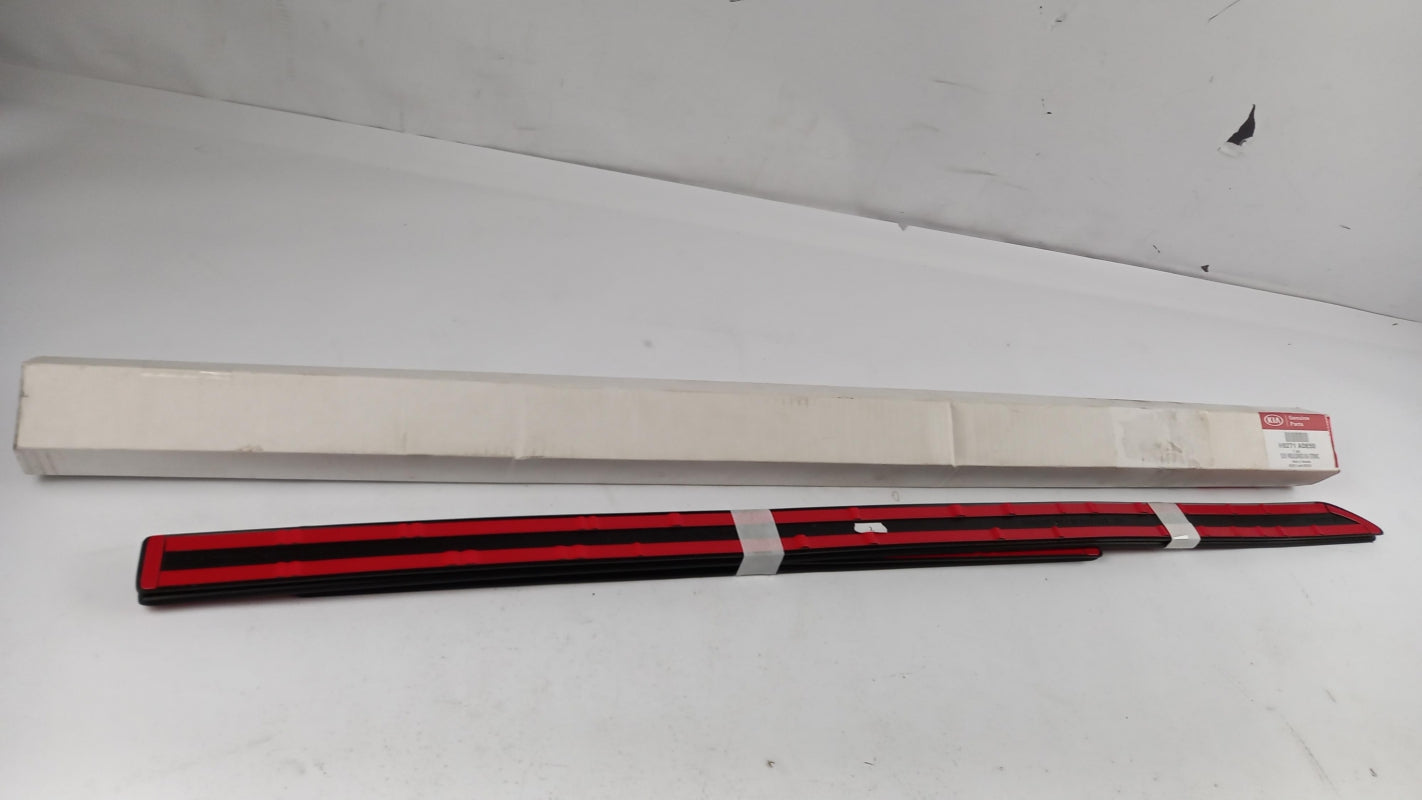 Original KIA Stonic 2018> Seitliche Türverkleidungen Satz von 4 H8271ADE50