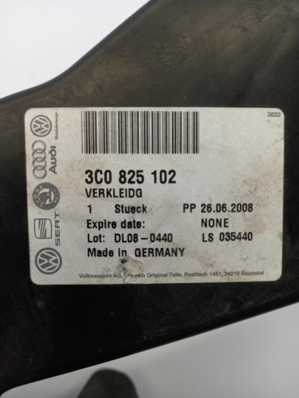 Original VW Passat B6 3C Unterfahrschutz Unterbodenverkleidung rechts 3C0825102