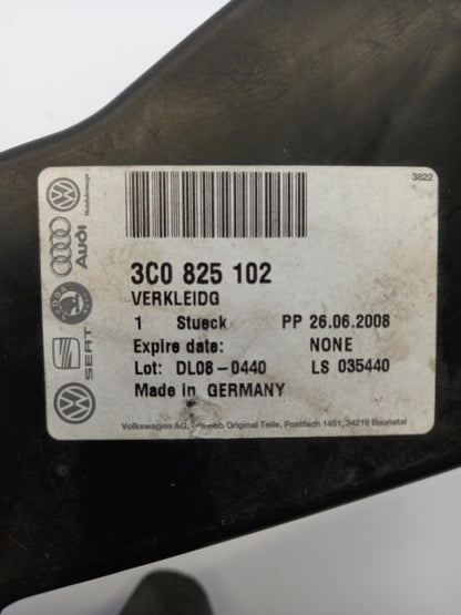 Original VW Passat B6 3C Unterfahrschutz Unterbodenverkleidung rechts 3C0825102