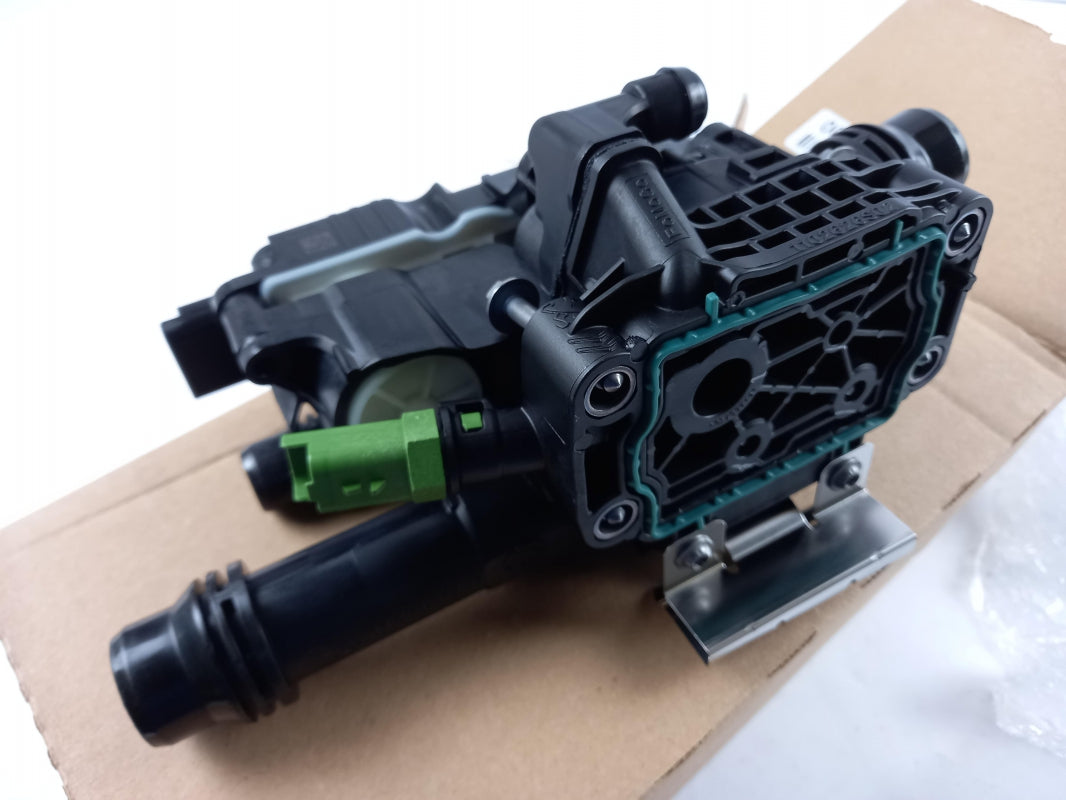 Original PSA Berlingo Partner 308 508 1.6 BlueHDi Thermostatgehäuse 9850364680