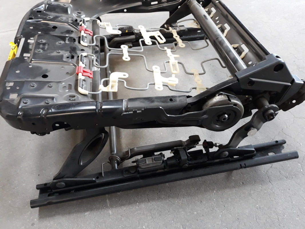 Original AUDI A4 (2003-2006) Rahmen mit Hohenverstellung Vorne Links 8H0881105AC