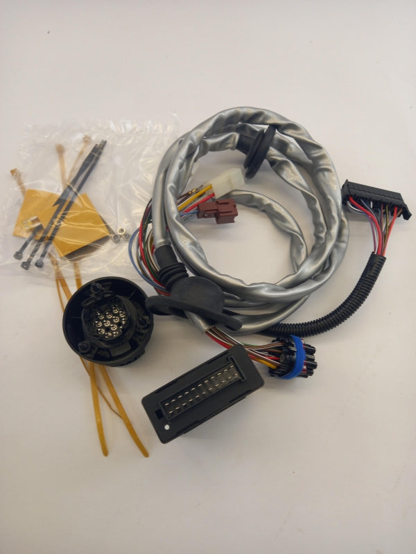 Original NISSAN Qashqai '17> TEK 13polig Anhängerkupplung Elektrosatz KE505HV510