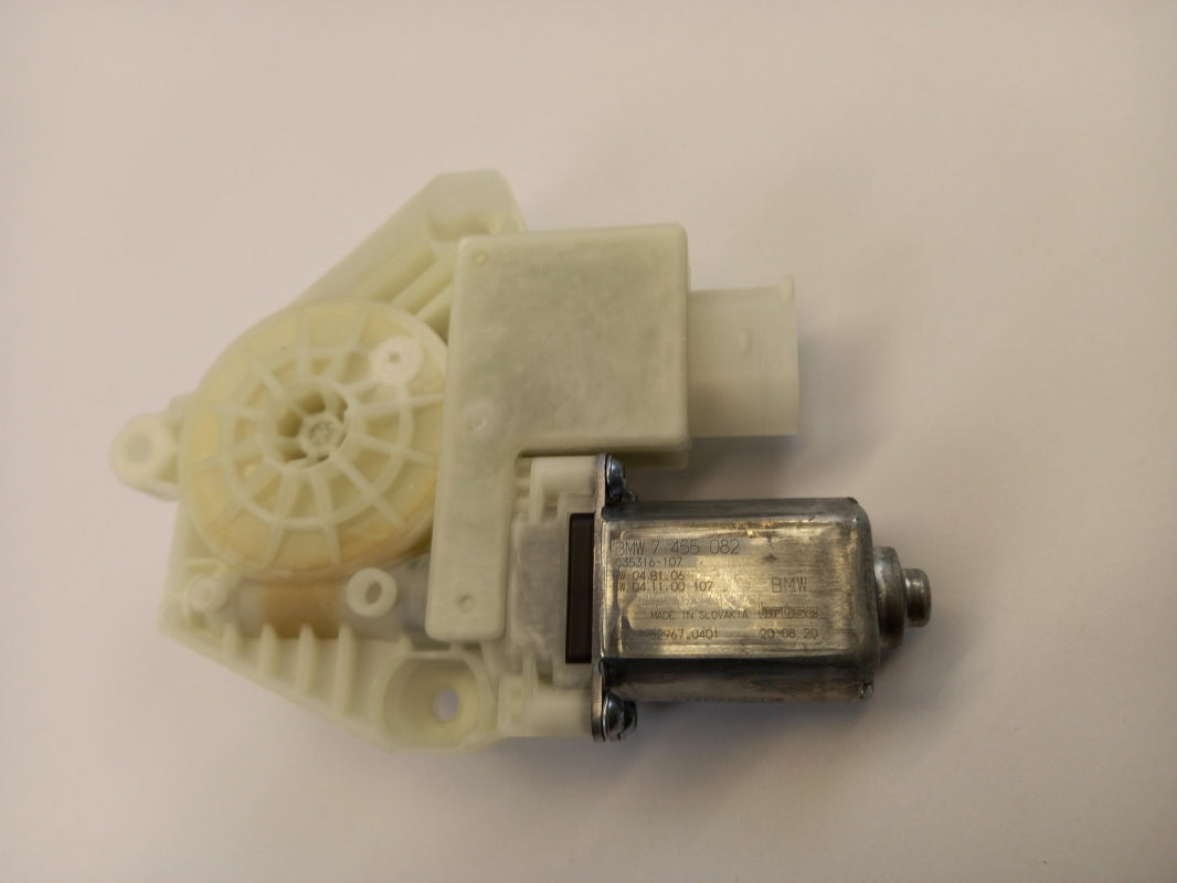 Original BMW F90 G30 G31 G11 G12 G01 Fernsterhebermotor vorne rechts 51337455082