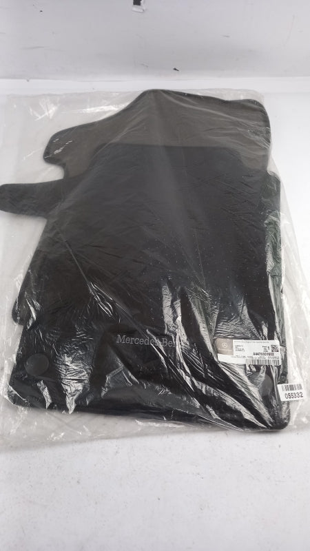 Original MERCEDES-BENZ Vito W447 Fußmattensatz Vorne A4476801602