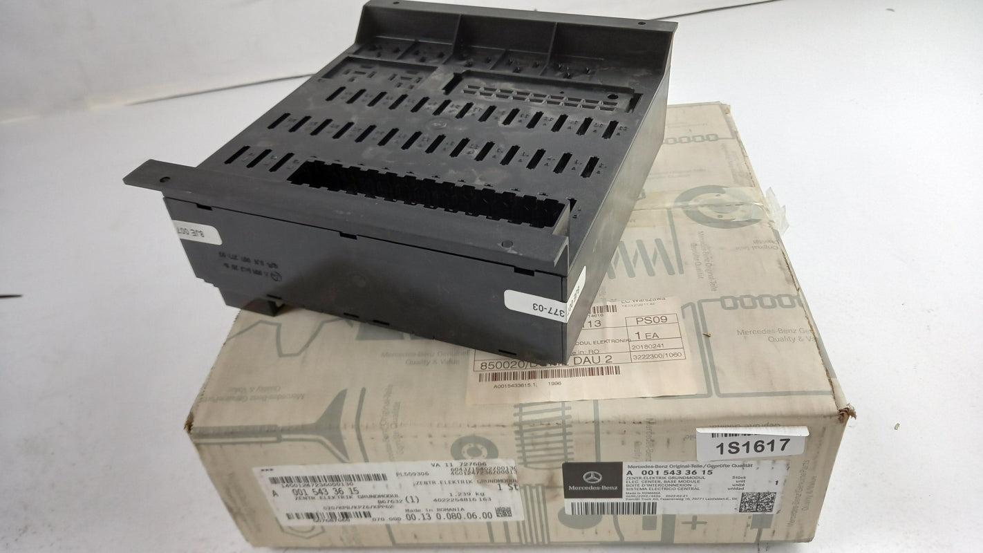 Original MERCEDES-BENZ Atego Axor Actros Econic Sicherungskasten A0015433615