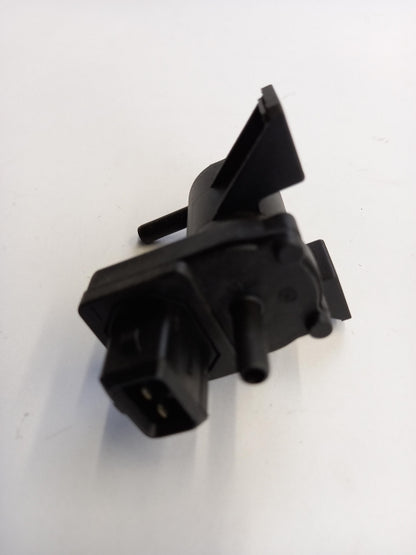Original OE SUZUKI Magnetventil 1811767G10000