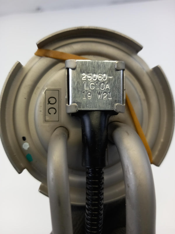 Original NISSAN Cabstar F24M NT-500 Kraftstoffvorrat Sensor 25060LC10A