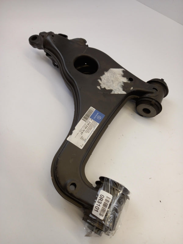 Original MERCEDES-BENZ E-Klasse W210 Querlenker vorne unten links A2103307607