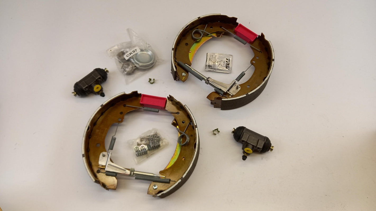 Original PEUGEOT Boxer CITROEN Jumper Bremsbackensatz 424238