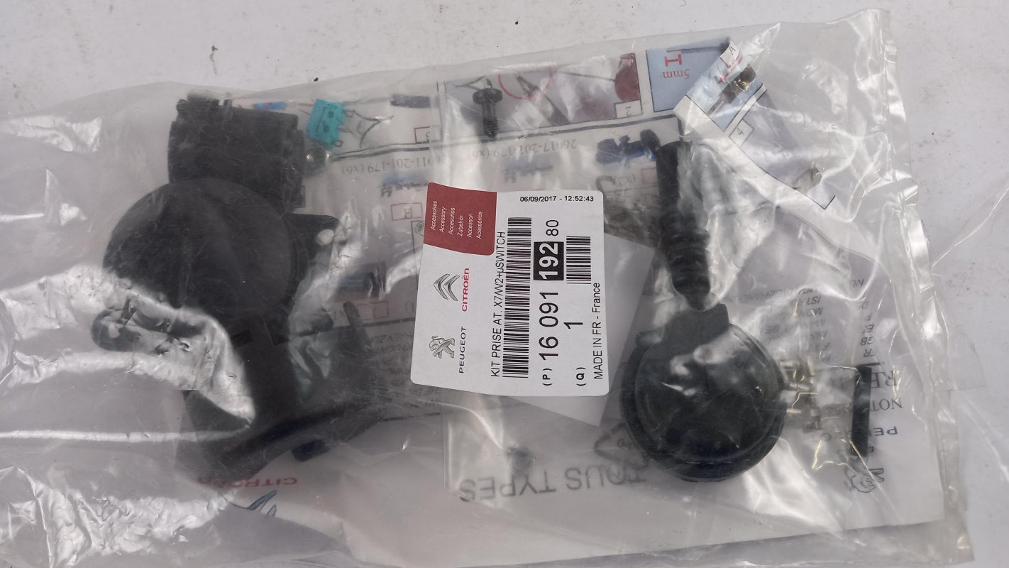 Original OE Peugeot Anhängerkupplung Steckdose 1609119280