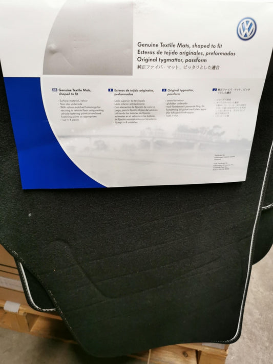 Original OE Volkswagen Fußmattensatz 517061270WGK