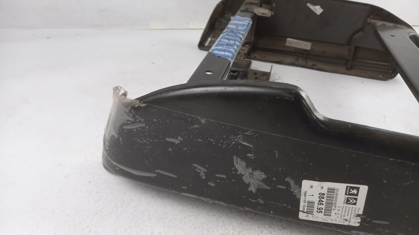 Original CITROEN XSara Picasso Sitzrahmen vorne rechts 884695