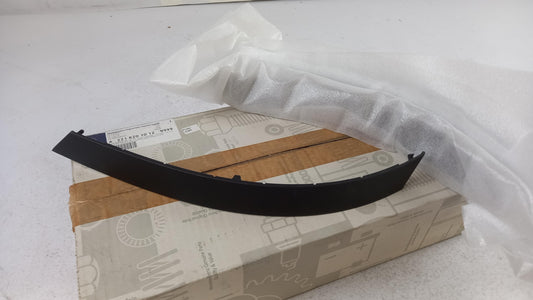 Original OE MERCEDES-BENZ Rückleuchte Zierleiste A22182010129999