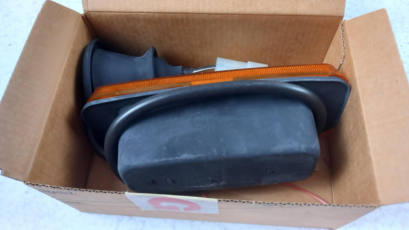 Original MERCEDES-BENZ LKW Blinkleuchte links A0018202121