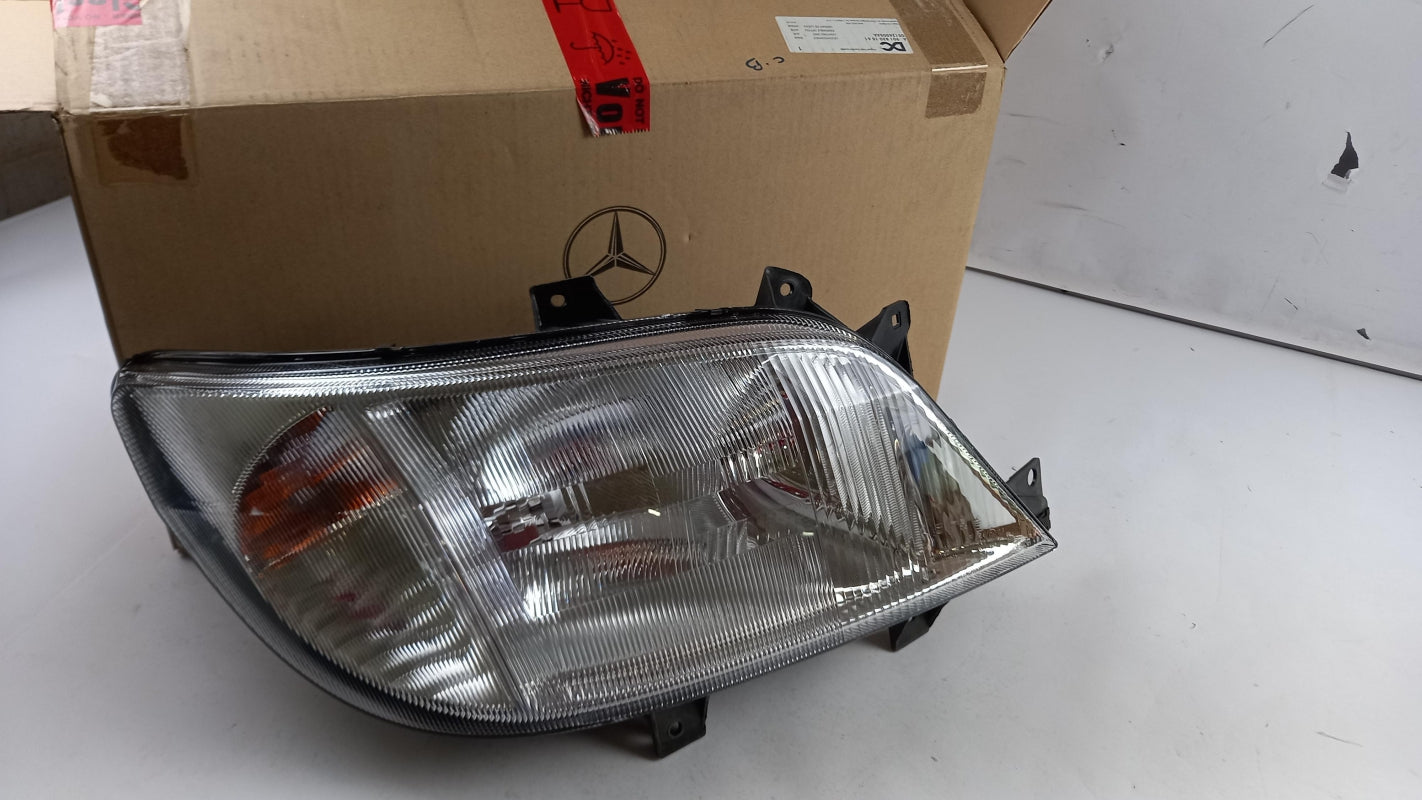 Original MERCEDES-BENZ Sprinter w901- w905 Scheinwerfer Rechts A9018201561
