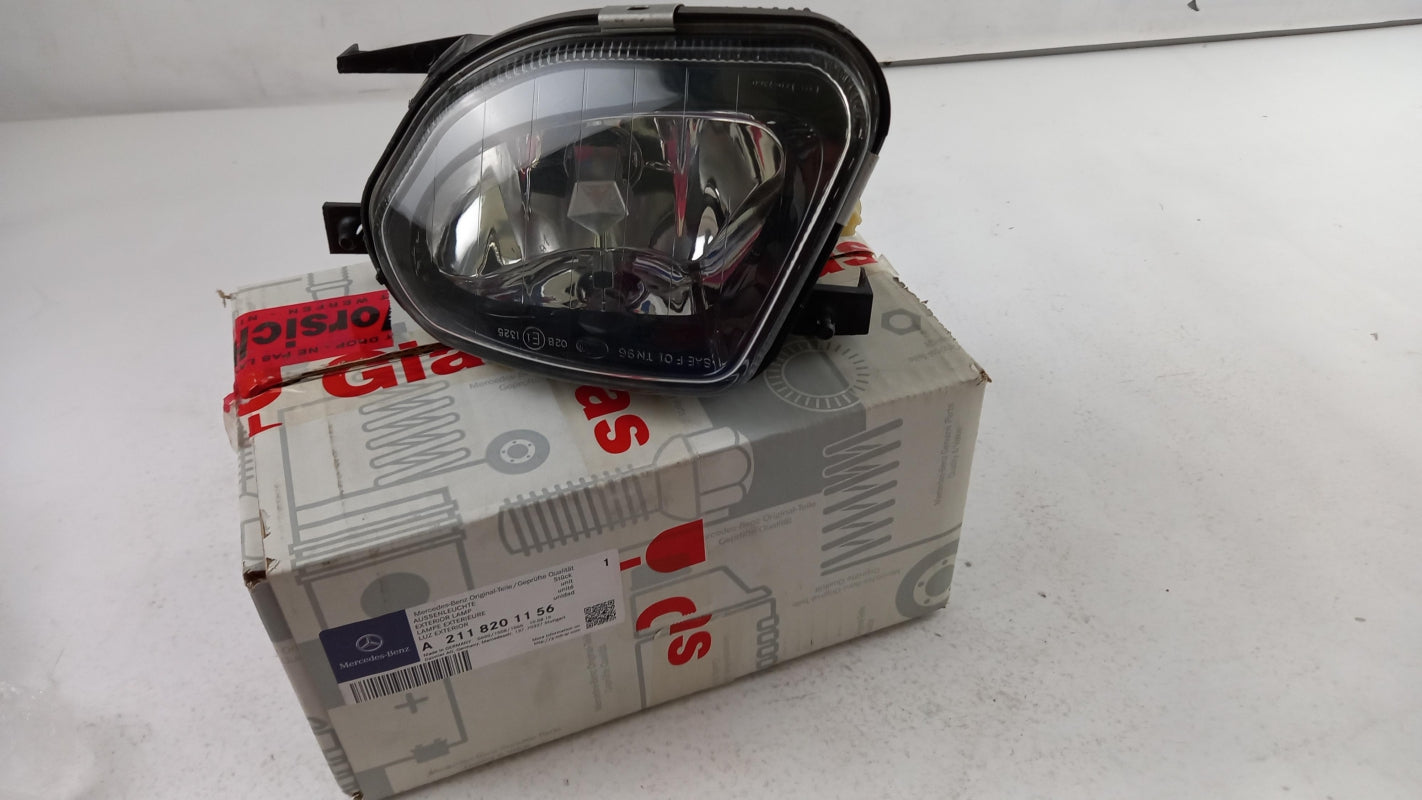 Original OE MERCEDES-BENZ Nebelscheinwerfer A2118201156