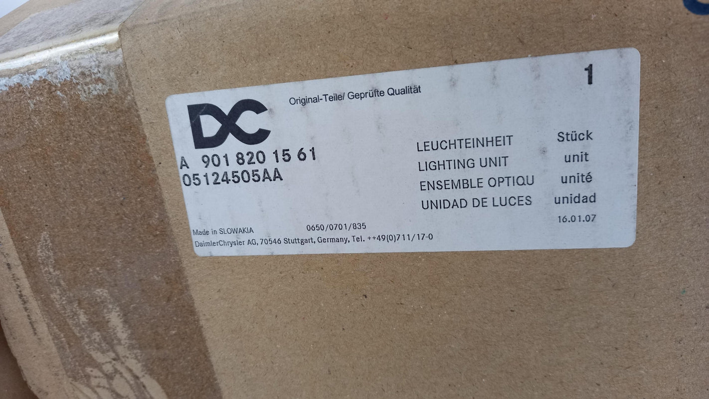 Original MERCEDES-BENZ Sprinter w901- w905 Scheinwerfer Rechts A9018201561