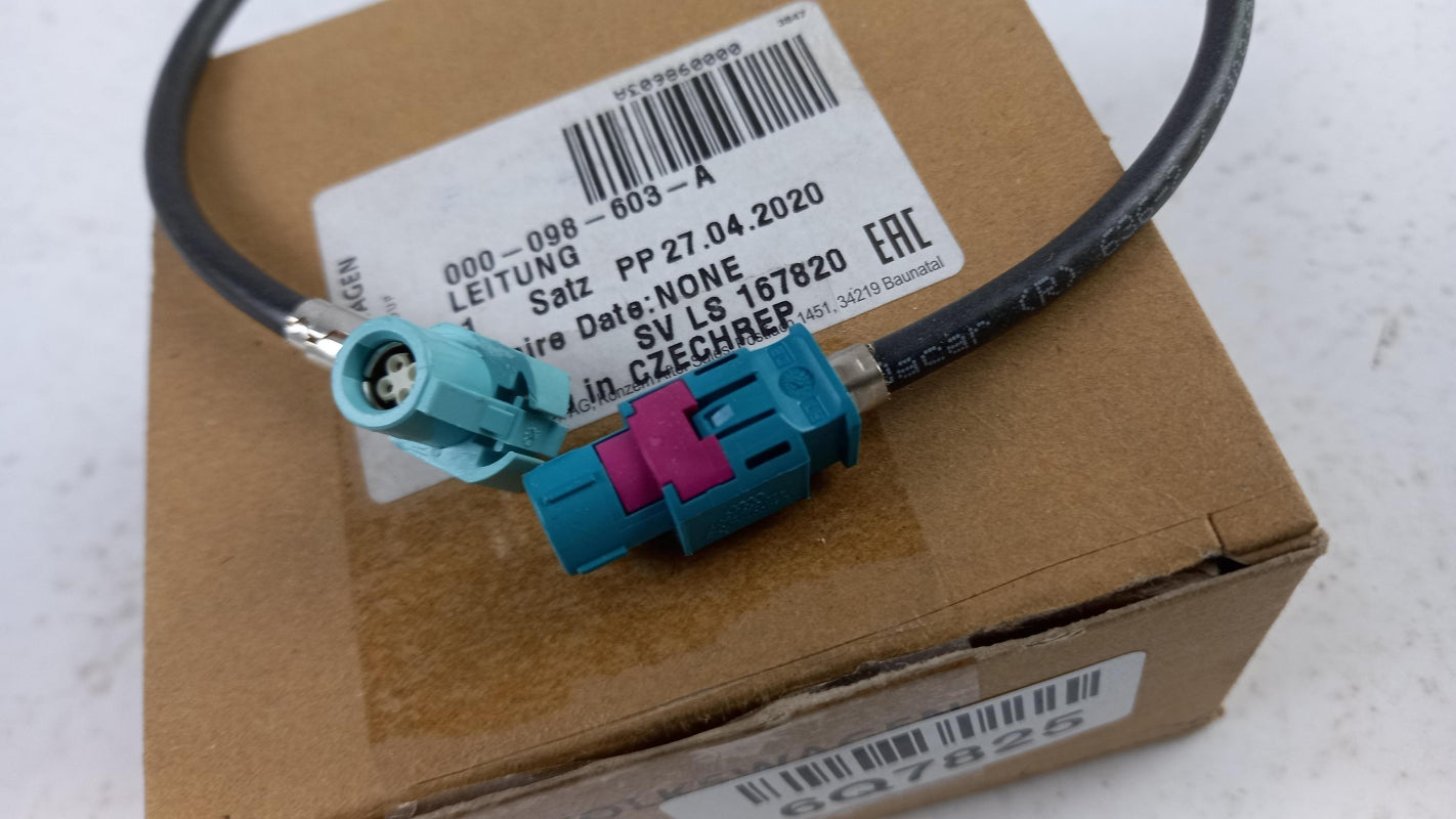 Original AUDI Q8 SKODA VW Passat Crafter Leitung Datenadapterleitung 000098603A