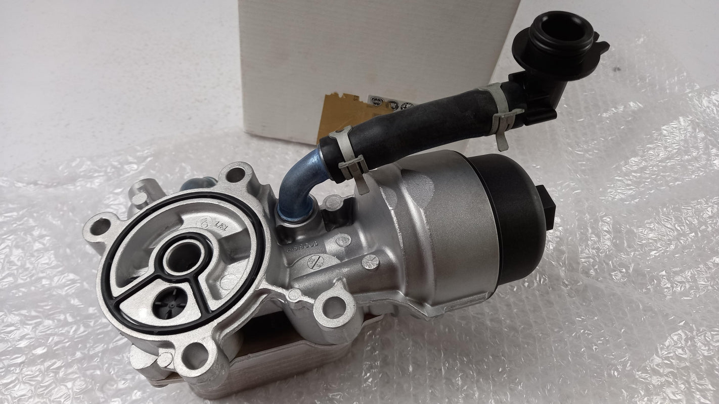 Original OE FIAT Motorölkühler 9810152980