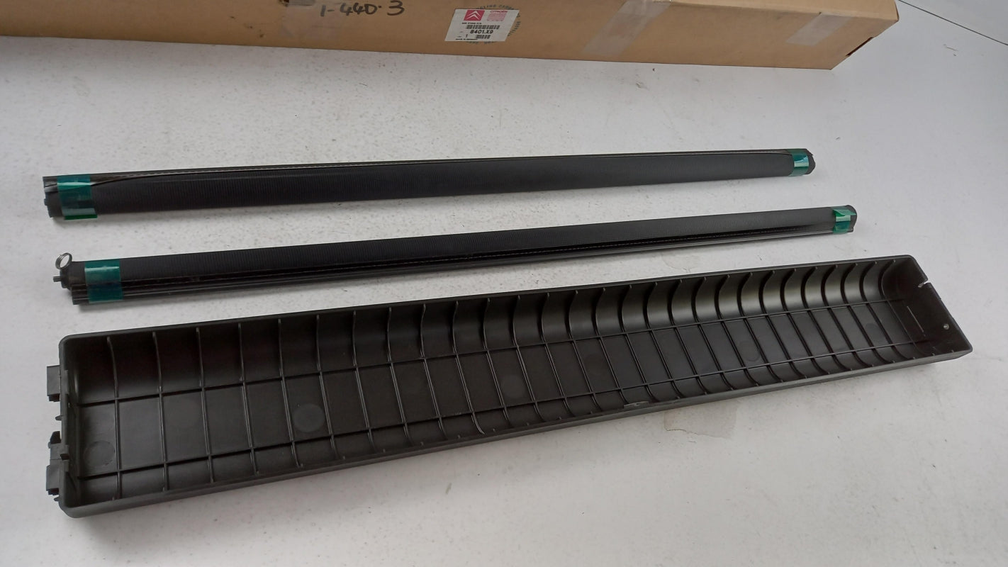 Original OE Peugeot sun visor 8401X9 