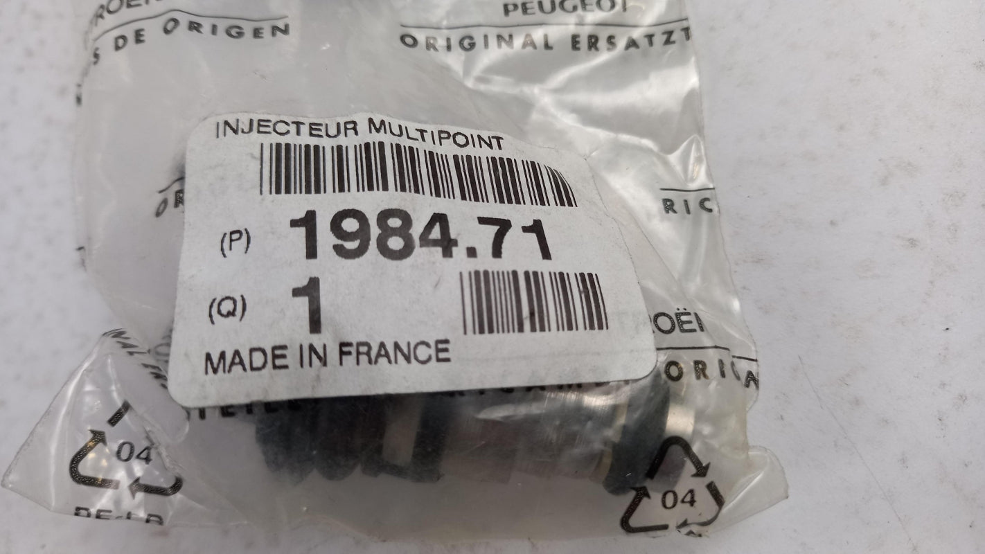 Original Peugeot 406 1.6 Injektor 198471