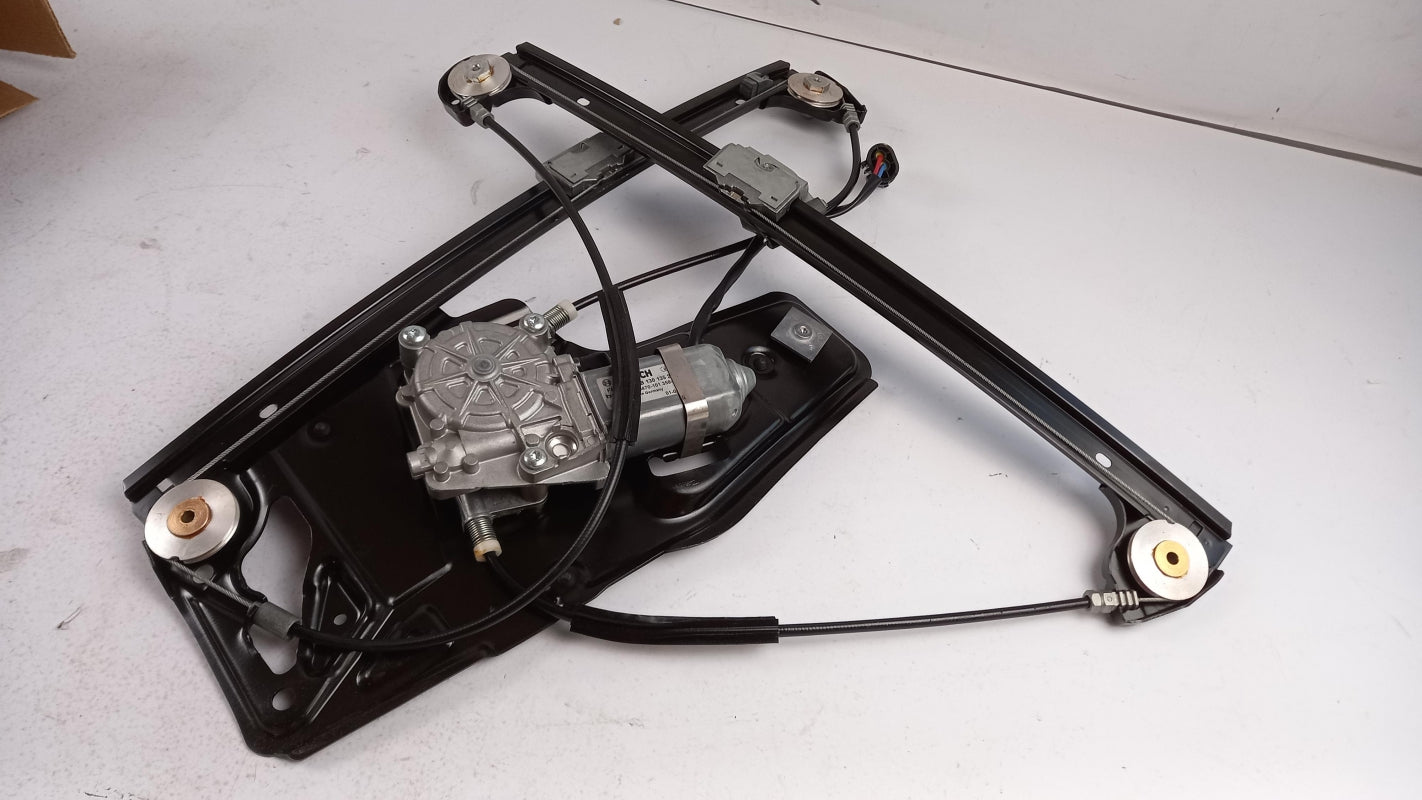 Original OE BMW E39 window regulator right front 51338215598 