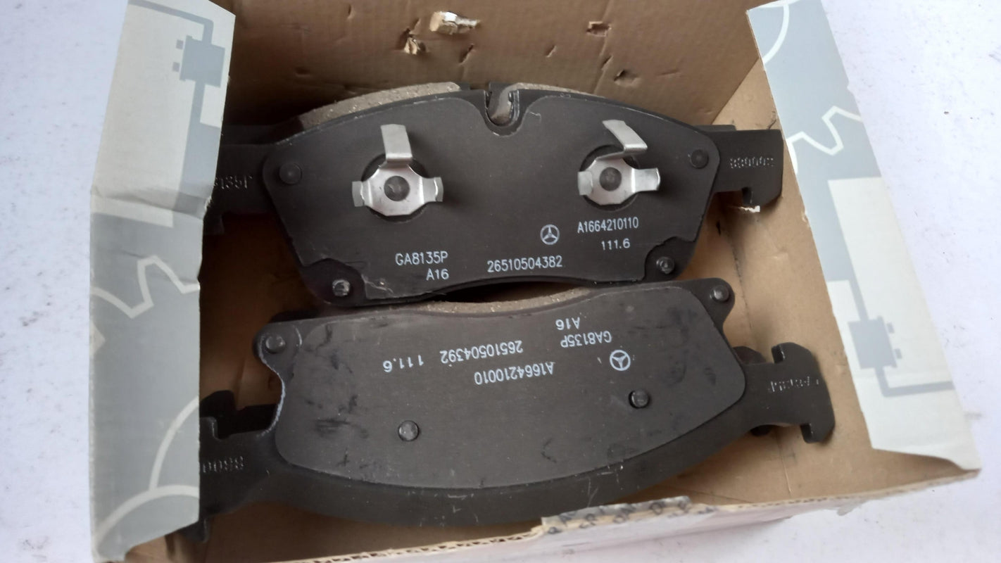 Original OE MERCEDES-BENZ Bremsbeläge A0074208120