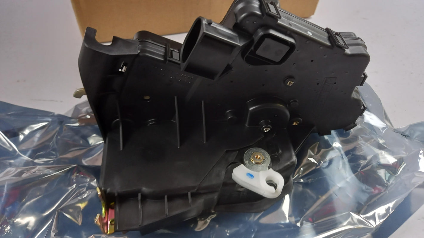 Original OE BMW door lock 51217011243 