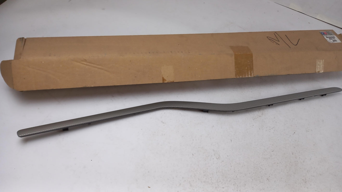 Original OE Peugeot Mittelkonsole Teil 8231T2