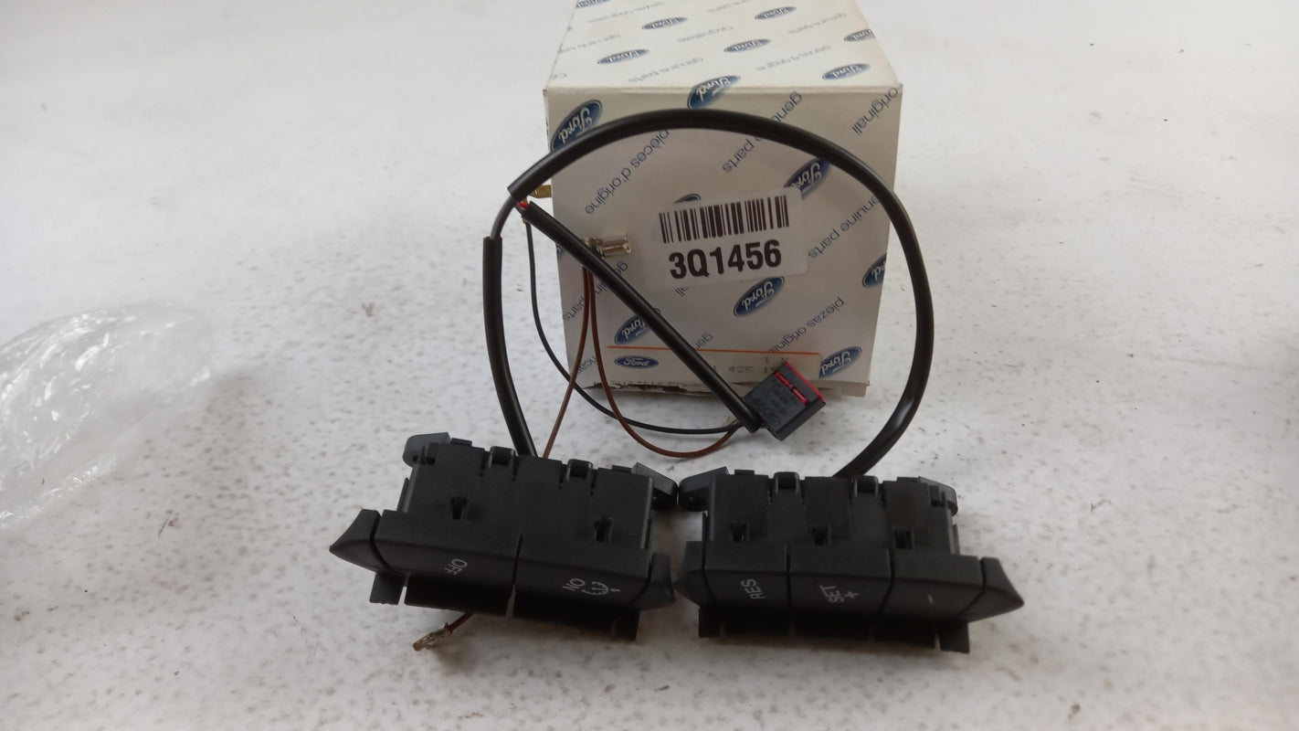 Original FORD C-Max 2007-2010 Kuga 2008-2012 Lenkrad Tempomatschalter 1425196