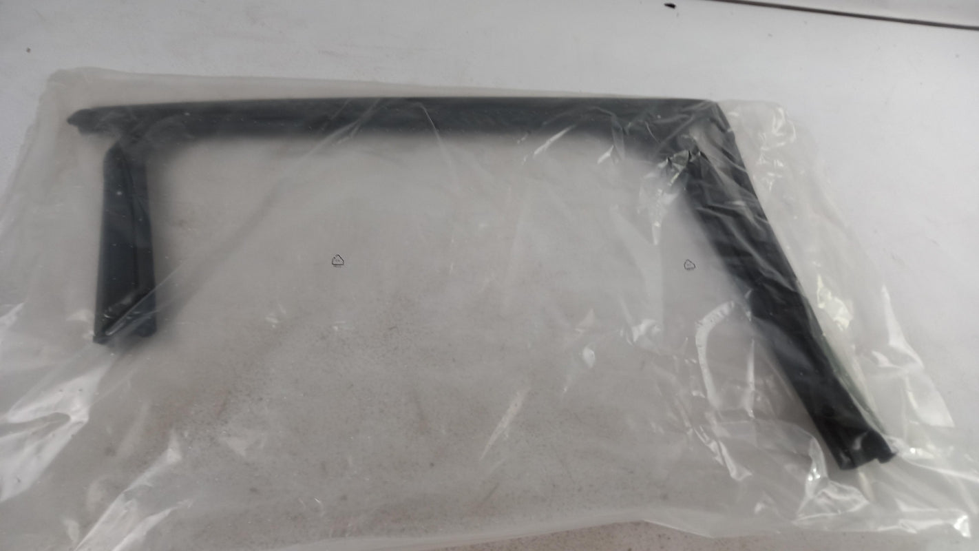 Original OE RENAULT window guide rail 823319083R 