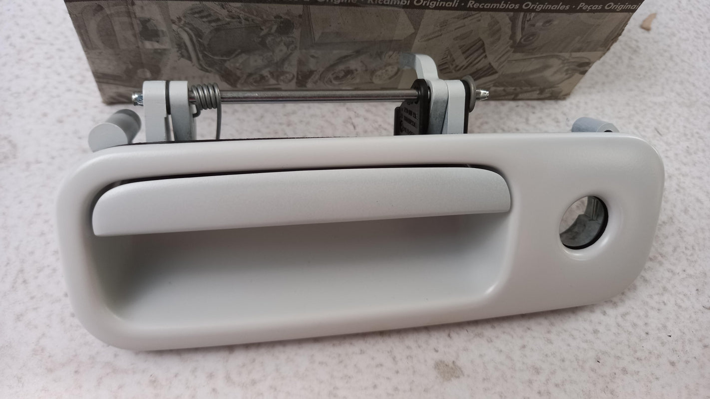 Original OE Volkswagen Heckklappengriff 7H0827561AGRU