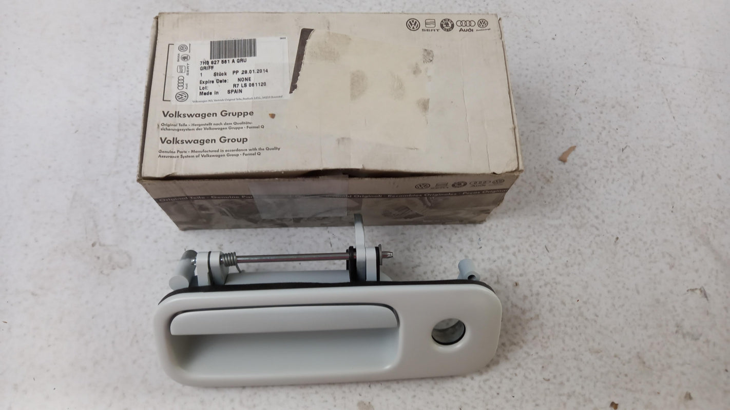 Original OE Volkswagen Heckklappengriff 7H0827561AGRU