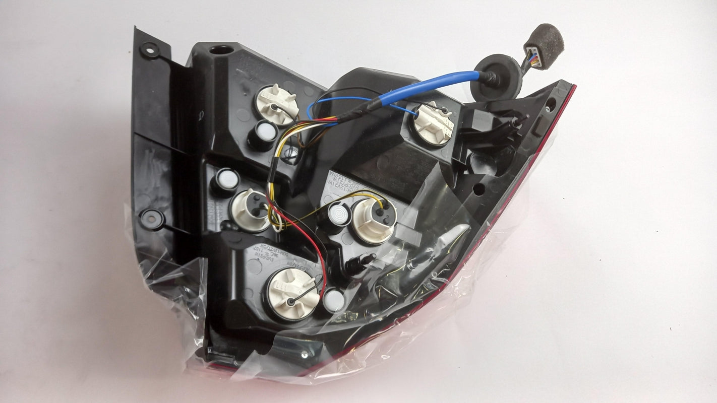 Original CHEVROLET Aveo T250 Heckleuchte Rücklicht rechts 96650615