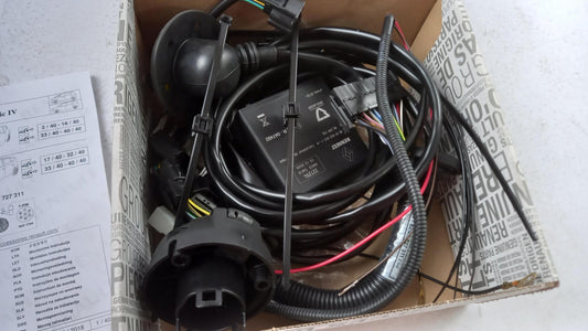 Original OE RENAULT Anhängerkupplung Elektrosatz 8201727311