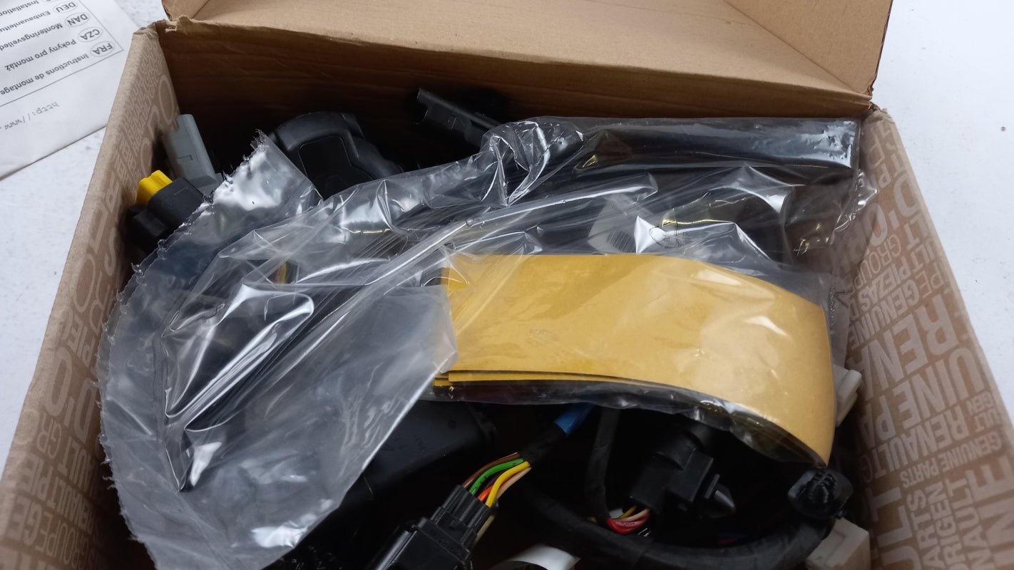 Original OE RENAULT Anhängerkupplung Elektrosatz 8201722717