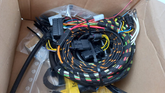 Original JEEP Renegade 2014- Anhängerkupplung Elektrosatz 13 pin K82214400