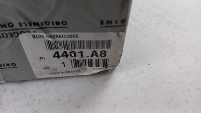 Original OE Peugeot Bremssattel 4401A8