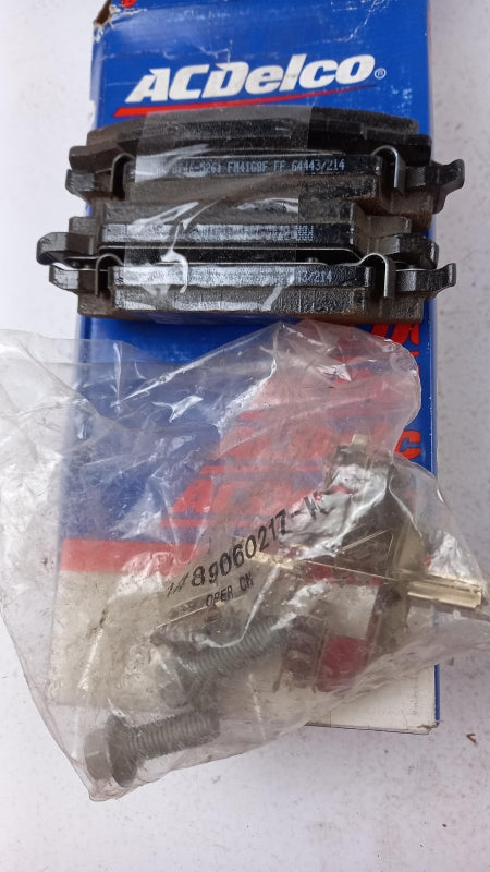 Original GM CADILLAC STS CTS PONTIAC Grand Prix Bremsbeläge hinten 89060217