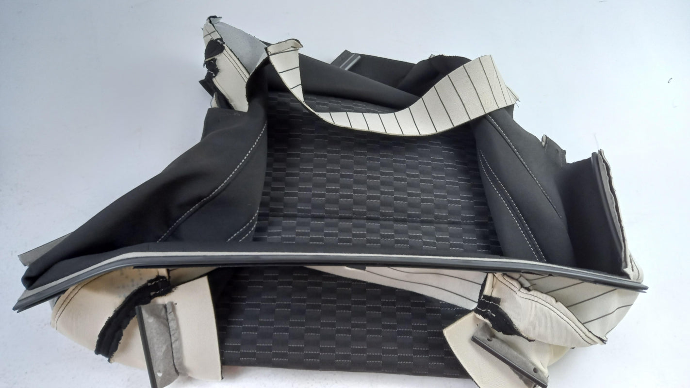 Original OE OPEL Sitzbezug 39046572