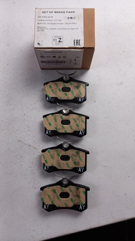 Original AUDI A1 A3 A4 A6 VW Golf Passat Polo Bremsbeläge Hinten 5K0698451E