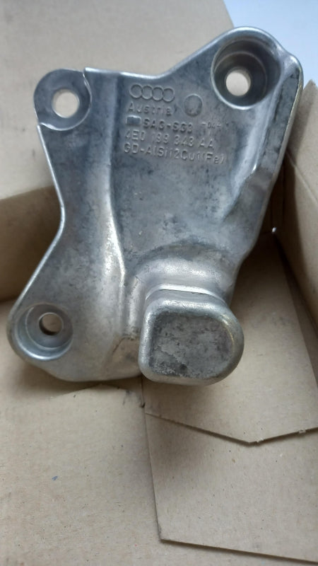 Original AUDI A8 Quattro 4E 3.0TDI Motorlager Motorhalter vorne 4E0199343AA