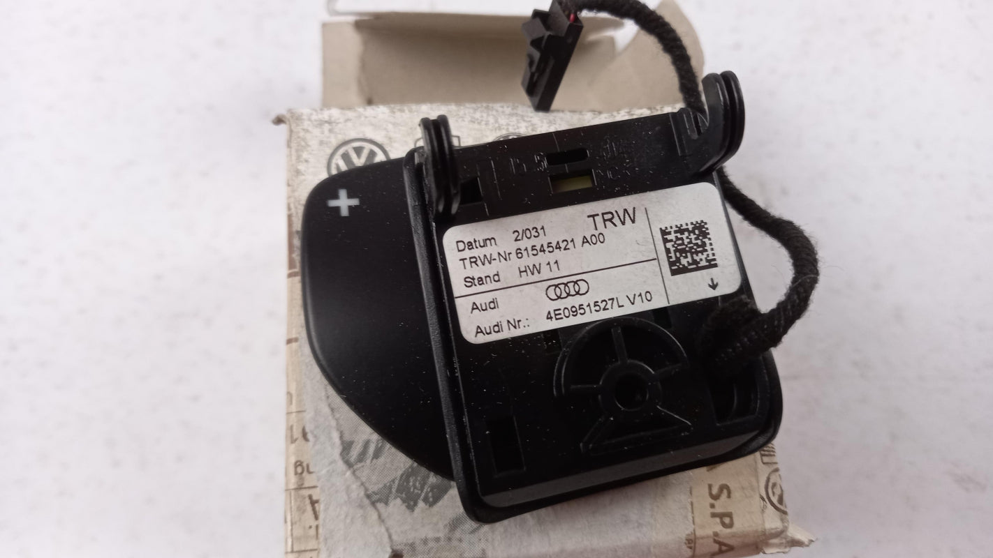 Original AUDI A3 A4 A5 A6 A8 Q5 Q7 Tiptronic Drucktaster rechts 4E0951527LV10