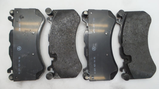 Original MERCEDES-BENZ W221 C216 R230 Bremsbeläge vorne A005420662041