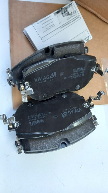 Original OE Volkswagen Bremsbeläge 1EA698151P
