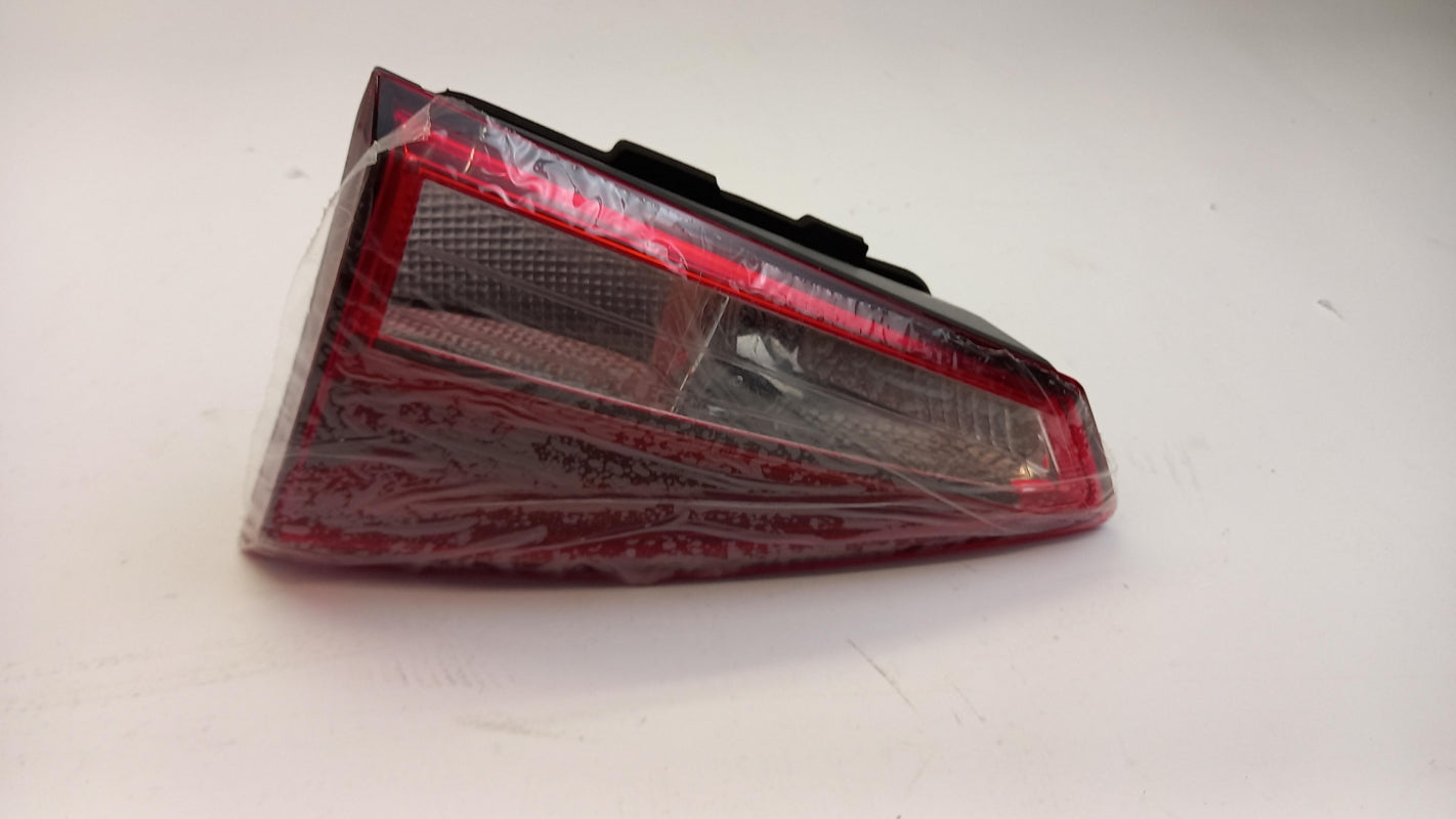Original SEAT Arona 2017- Heckleuchte Rückleuchte LED Innen Rechts 6F9945308D