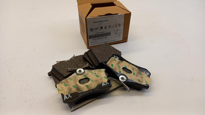 Original AUDI A3 Q2 SKODA Octavia SEAT Leon Bremsbeläge hinten 5Q0698451AA