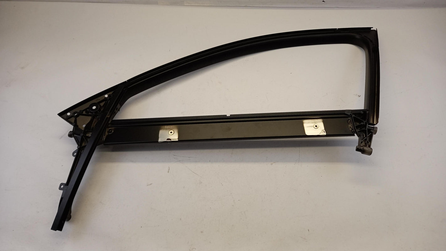 Original AUDI A3 RS3 (8P) Fensterrahmen vorne links 8P4837629