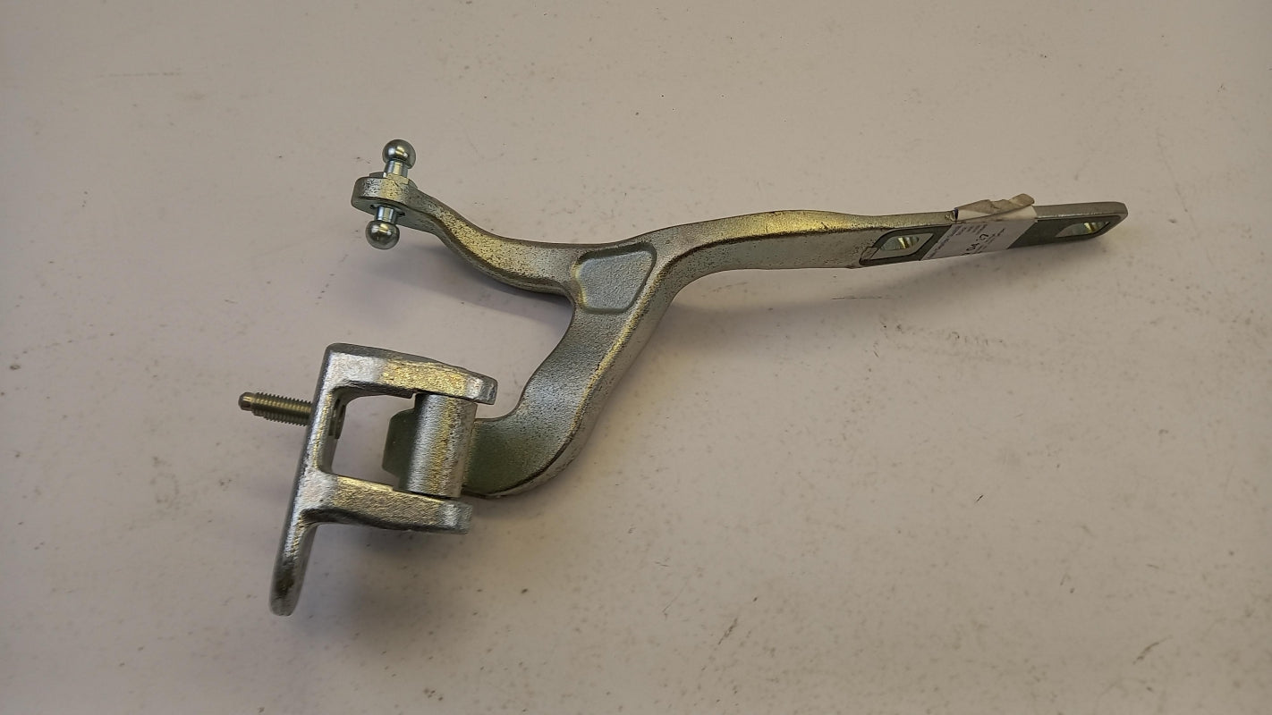 Original MERCEDES-BENZ E-klasse S211 Heckklappenscharnier rechts A2117400437