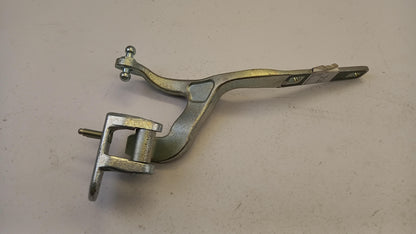 Original MERCEDES-BENZ E-klasse S211 Heckklappenscharnier rechts A2117400437